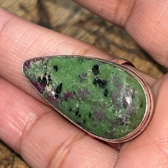 Ruby Zoisite Ring Size 8 - Picture 3 of 9